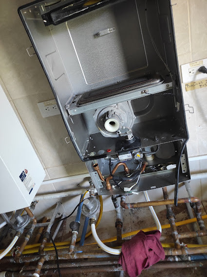 MANTENIMIENTO Y REPARACIÓN DE CALENTADOR 30 LITROS BOSCH THERM 8000