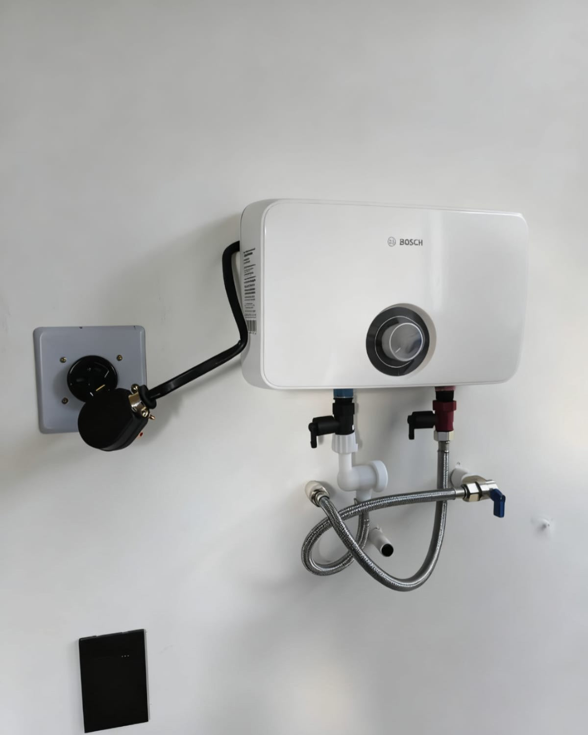 INSTALACION CALENTADOR ELECTRICO BOSCH TRONIC 12 K w